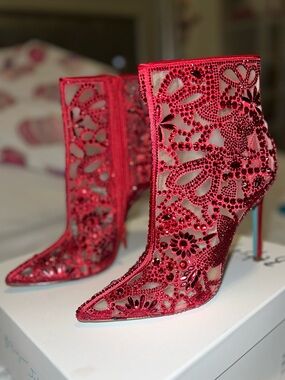 Betsey Johnson Red Rhinestone Lace Booties Heels Size 7.5 Glam Statement Shoes